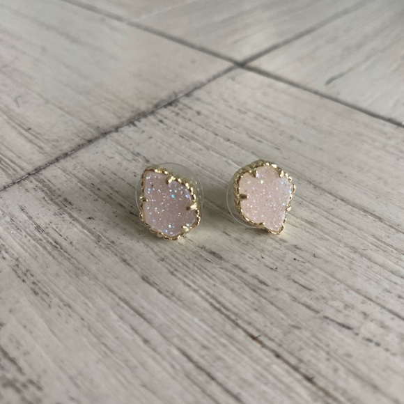 Kendra Scott Jewelry - Kendra Scott Stud Earrings